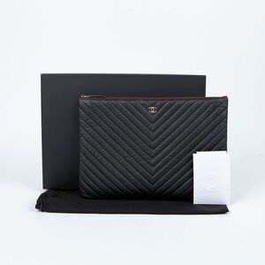 Caviar Skin Classic Large Clutch